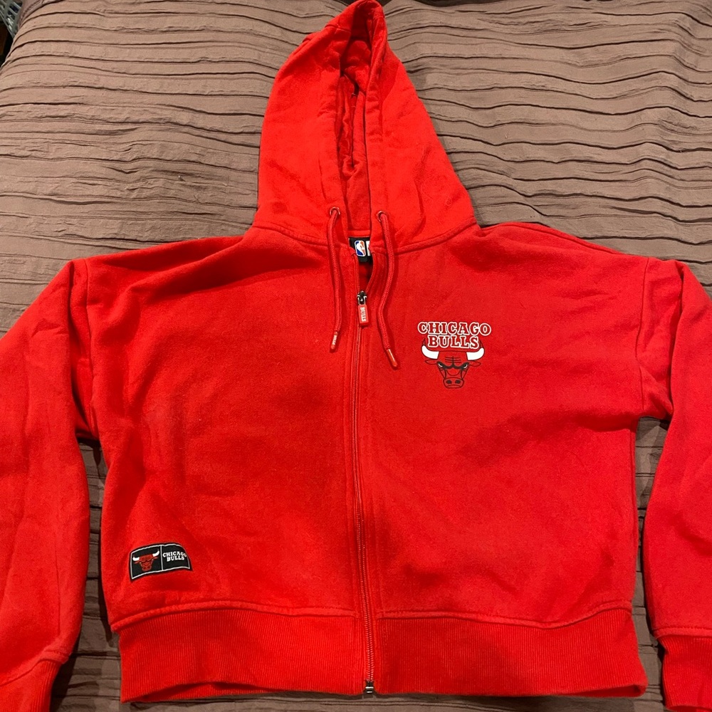 Chicago Bulls Cropped Zip Up Hoodie